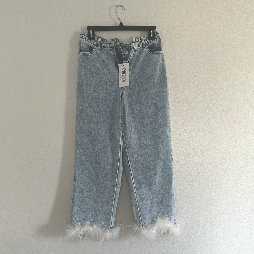 NWT 12th Tribe high waisted white fuzz jeans size medium
